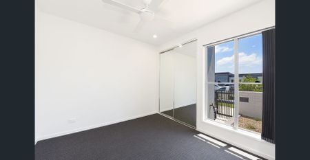 McGrath Mooloolaba proudly present this 3 bedroom Townhouse, located in the heart of Harmony! - Photo 3