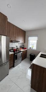 4.5 LUXUEUX ET TRÈS TRANQUILLE À LAVAL A LOUER - Photo 3