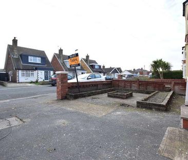 Waltham Avenue, Blackpool, FY4 - Photo 6