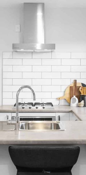 Great Location, Near New ! - Photo 1