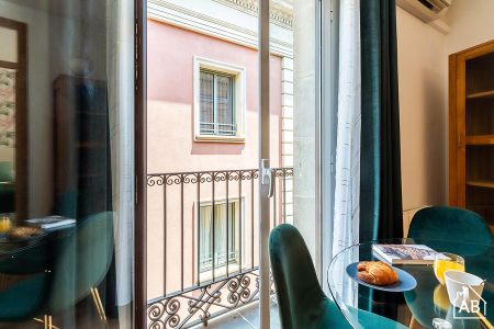 Eclectic 1-Bedroom Apartment with Balcony Near La Ramblas - Photo 4