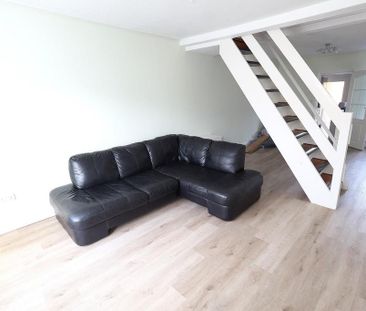 2 bedroom terraced house to rent - Photo 2