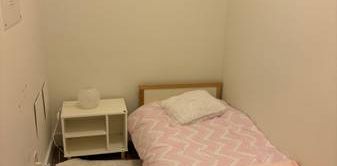 1 Bedroom and Den at Coal Harbour - Photo 2