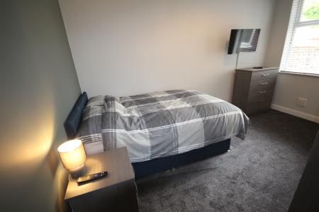 Belvedere Road, Staffordshire, Burton upon Trent, DE13 - Photo 1