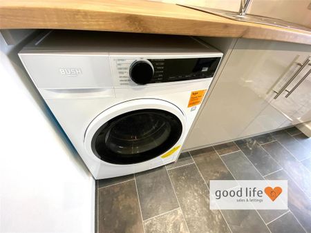 2 bedroom flat to rent - Photo 4