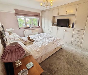 Gaynes Park Road, Upminster, RM14 - Photo 5