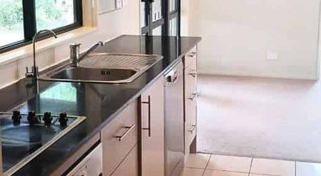 Fabulous Living on Foyle - Photo 2