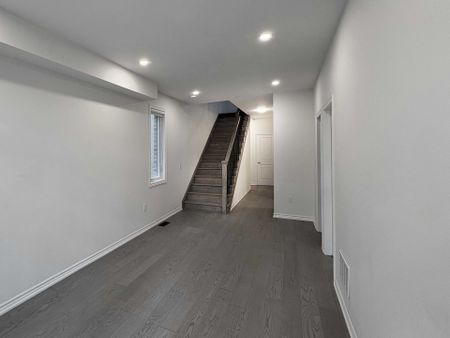 For Lease - 74 Puisaya Drive, Richmond Hill, Ontario - Photo 3