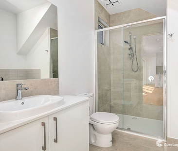 Low Maintenance Living! - Photo 1