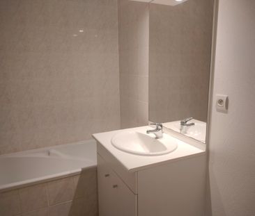 Location Appartement 4 pièces 89m² CARQUEFOU 44470 - Photo 2