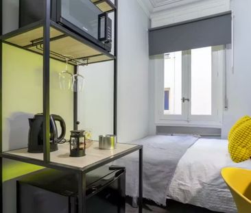 Calle de Santa Cruz de Marcenado, Madrid, Community of Madrid 28015 - Photo 5