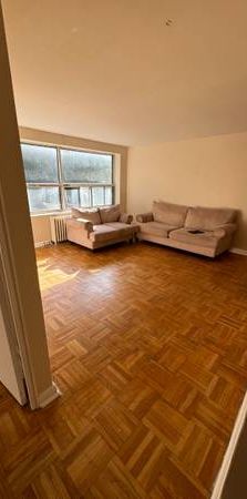 Newly renovated 1 bedroom apt, reasonably priced - Photo 1