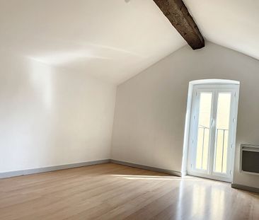 Location Appartement 3 pièces 73m² - Photo 2