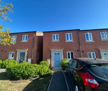 3 bedroom end of terrace to rent Saxelbye Avenue, Derby - Photo 3