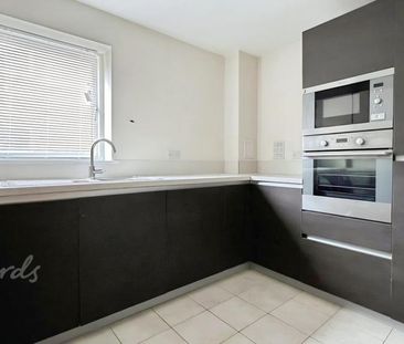 2 bedroom semi-detached house to rent - Photo 4