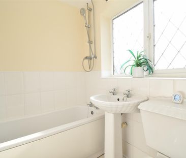 Wordsworth Grove, Stanley, Wakefield - Photo 4