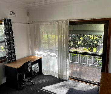 West Ryde - Photo 2