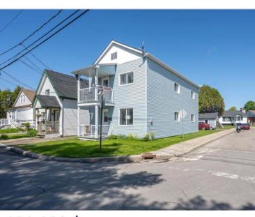 4 1/2 à Louer à Lachute Haut D’un Duplex - Photo 2