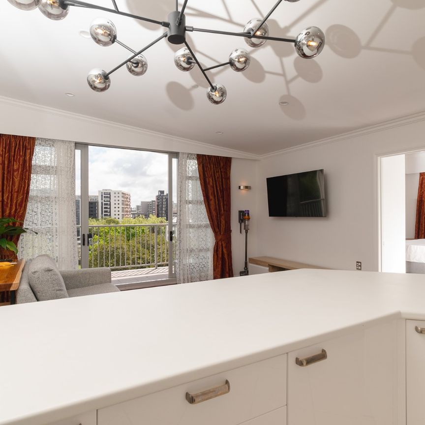 Penthouse Apartment - Photo 1