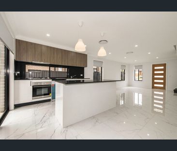 2/70-72 Bringelly Road, Kingswood, NSW 2747 - Photo 1