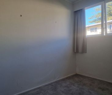 FULLY RENOVATED 3brm STUNNER IN EPSOM, DGZ, UNI - Photo 3