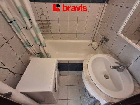 Pronájem bytu 1+1 38 m² - Fotografie 2