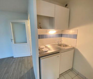 Location Appartement 2 pièces 40m² ORLEANS 45000 - Photo 5