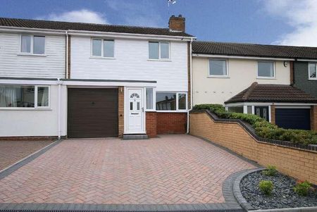 Winds Point, Hagley, Stourbridge, DY9 - Photo 2