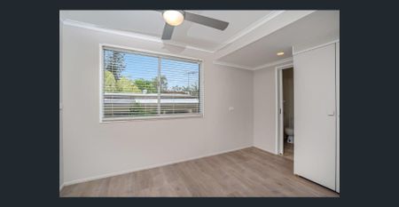 Renovated 5-Bedroom Family Home - Photo 5