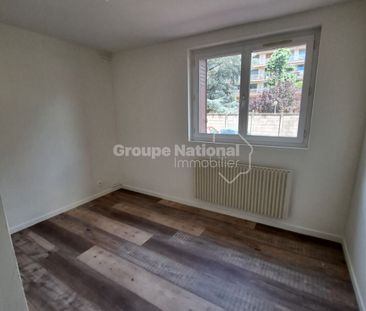Appartement T4 de 72.30m2 - 185 Avenue Charles de Gaulle 69160 TASS... - Photo 3