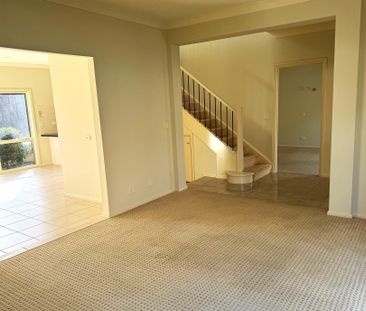 2/1 June Crescent, Templestowe - Photo 4