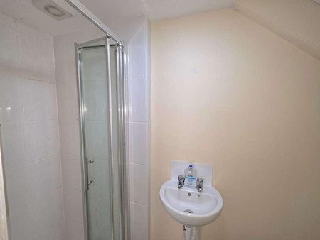 Neath Road, Plymouth, PL4 - Photo 3