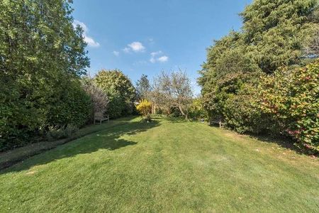 Wadham Close, Shepperton, Surrey, TW17 - Photo 4