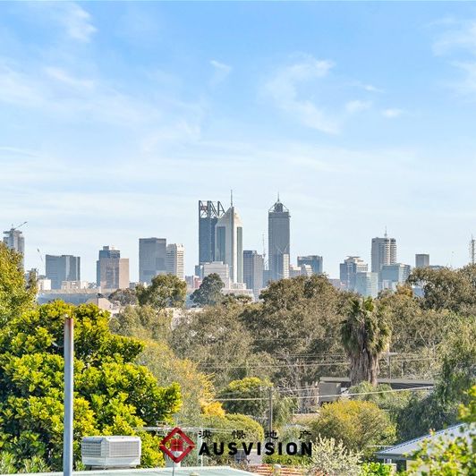 $1000/w Luxurious 2-story Family Home in Belmont - Photo 1