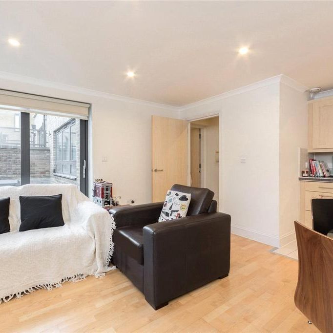 2 bedroom flat to rent - Photo 1