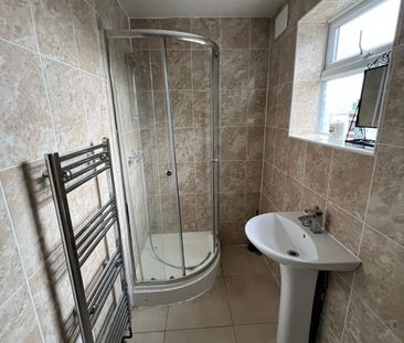 Room in a Shared House, Leggatt Road, E15 - Photo 6