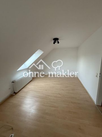 Helle Dachgeschosswohnung in bester Lage von Neuss inklusive Küche - Photo 3