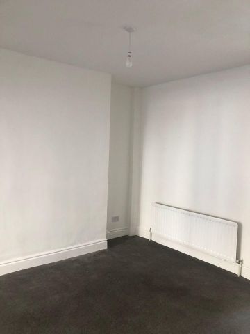 2 Bed Terraced House, Sunbeam Road, L13 - Photo 5