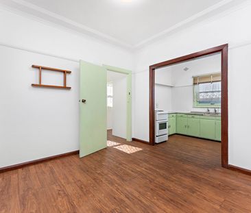 Cottage In Austinmer - Photo 3