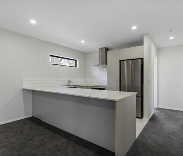 A Must View - Henderson Modern Build! - Photo 2