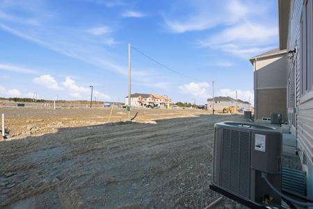 For Lease - 132 Sanderson Drive, Kawartha Lakes, Ontario - Photo 4