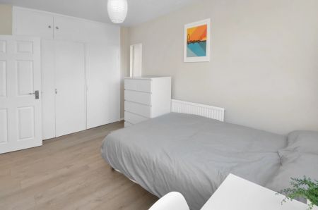 119 Candy Street-Room 4 - Photo 4