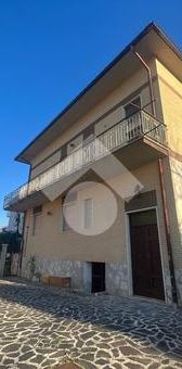 Quadrilocale in affitto - Photo 1