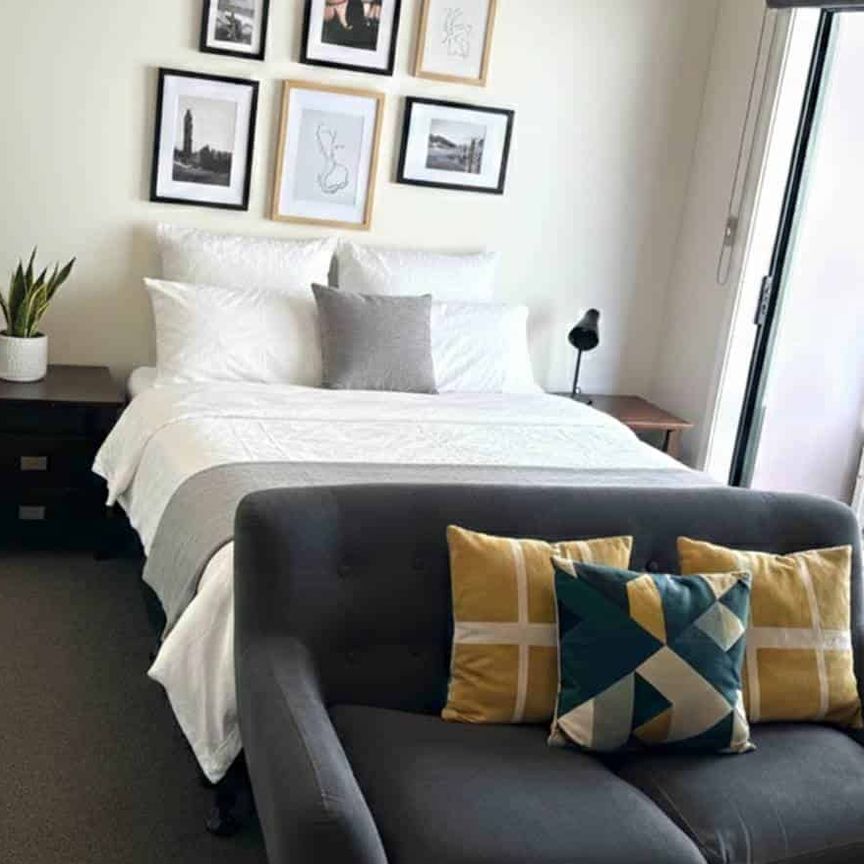 Studio apartment on Fanshawe St - Photo 1