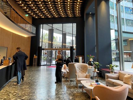 2 Bed Flat, Wood Crescent, W12 - Photo 4