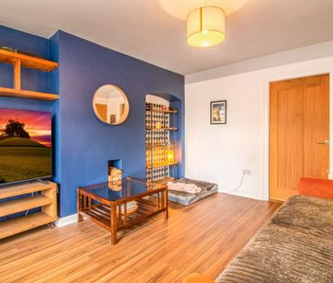 2 bedroom terraced house to rent - Photo 3