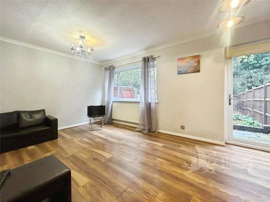 3 bedroom end of terrace house to rent - Photo 1