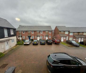 2 bedroom terraced house to rent - Photo 4