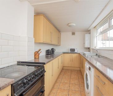 4 bedroom house share to rent - Photo 1