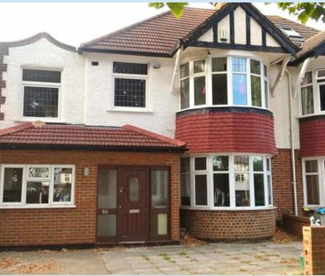 Elgar Avenue - Photo 3